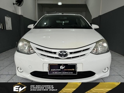 Toyota Etios Sedan X 1.5 (Flex) 2014