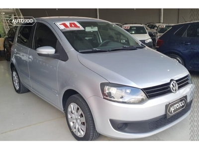 Volkswagen Fox 1.0 TEC (Flex) 4p 2014