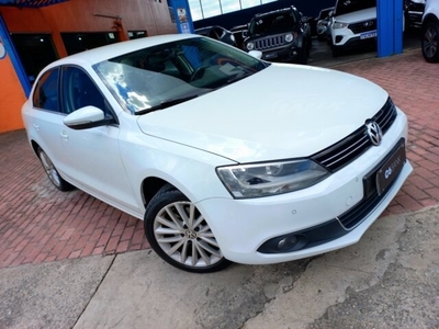 Volkswagen Jetta 2.0 TSI Highline DSG 2014