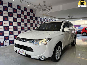 Mitsubishi Outlander 3.0 GT 4X4 V6 24V GASOLINA 4P AUTOMÁTICO