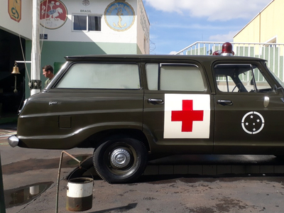 Ambulância Militar Chevrolet Veraneio