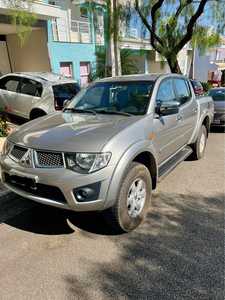 Mitsubishi L200 3.2 Triton Hpe Cab. Dupla 4x4 Aut. 4p