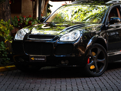 Porsche Cayenne 4.8 V8 Turbo 5p