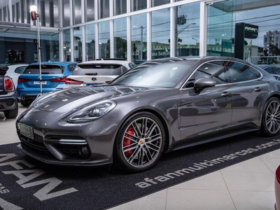 Porsche Panamera Turbo