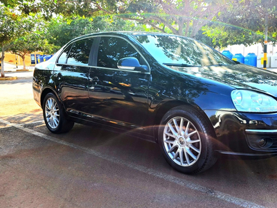 Volkswagen Jetta 2.5 4p