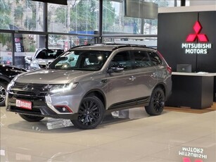 Mitsubishi Outlander 3.0 V6 HPE-S 4WD 7L 2022