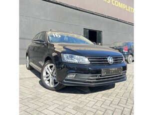 Volkswagen Jetta 2.0 TSI Highline DSG 2016