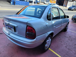 Chevrolet Corsa Sedan 1.0 Wind Milenium 4p