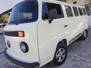 VENDE-SE KOMBI