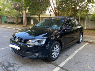 Jetta Comfortline 2.0 Pouco Rodado Com Pneus Novos E Rack