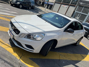 Volvo S60 S60 2.0 T5 R-Design