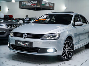 Volkswagen Jetta 2.0 Tsi Highline 4p 211 hp