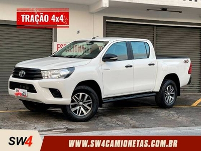 TOYOTA HILUX 2.8 STD 4X4 CD 16V DIESEL 4P MANUAL