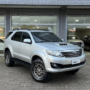 HILUX SW4 3.0 SRV 4X4 7 LUGARES 16V TURBO INTERCOOLER DIESEL 4P AUTOMATICO 2012