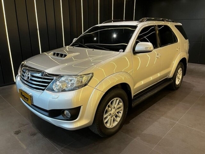 Toyota SW4 SRV 3.0 TDI 4X4 (5 Lugares) 2013