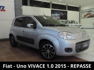 Fiat Uno Vivace 1.0 8V (Flex) 4p 2015