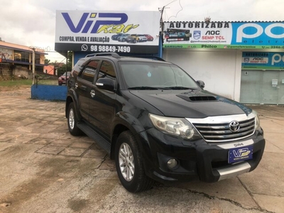 Toyota SW4 SRV 3.0 4X4 (7 Lugares) 2013