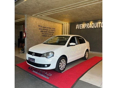 Volkswagen Polo Sedan Comfortline 1.6 8V (Flex) 2013