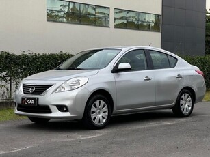 NISSAN Versa 1.6 16V SV 2014