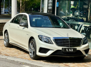 Mercedes-Benz S 63 AMG 5.5 V8 BI-TURBO S 63 AMG 5.5 V8 BI-TURBO