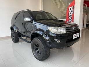 Toyota SW4 SRV 4x4 3.0 Turbo (aut) 2010