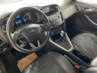 Ford Focus Hatch SE 2.0 16V PowerShift 2016