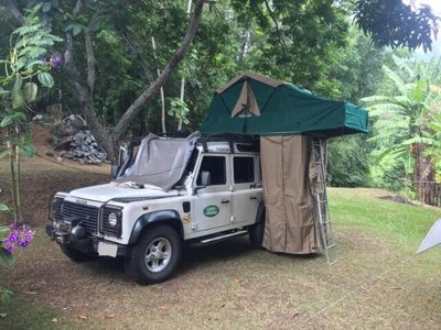 Land Rover Defender 110 4x4 2.5 SW 2001