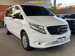 MERCEDES-BENZ VITO TOURER 119 LUXO 2.0 FLEX 8LUG. MEC. BRANCO 2016 2.0 FLEX em Boa Vista e Rorainópolis