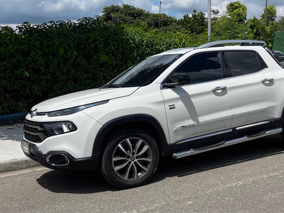 Fiat Toro 2.0 Volcano 4x4 Aut. 4p 9 marchas