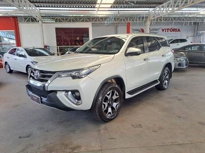 HILUX SW4 Branco 2019