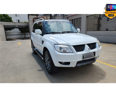 Mitsubishi Pajero TR4 2.0 4X2 16V 140CV FLEX 4P AUTOMÁTICO