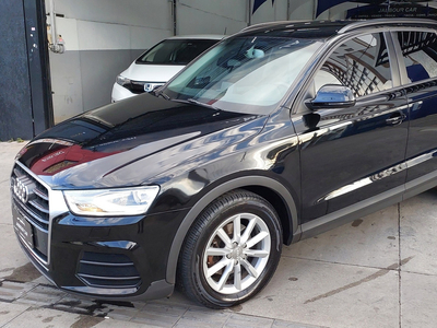 Audi Q3 2.0 Tfsi Attraction S-tronic Quattro 5p