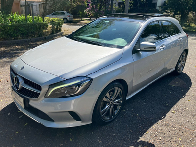 Mercedes-Benz Classe A 1.6 Turbo Flex 5p