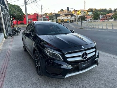 MERCEDES-BENZ GLA 250