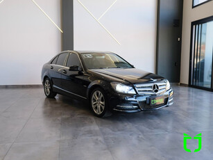 Mercedes-Benz C200 1.8 16V 4P CGI AVANTGARDE AUTOMÁTICO