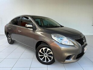 NISSAN Versa 1.6 16V SV 2012