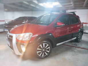 Toyota Etios Cross 1.5 16v 5p