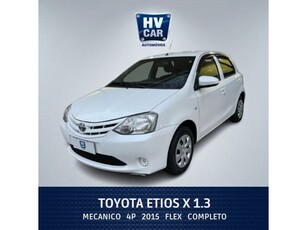 Toyota Etios Hatch Etios X 1.3 (Flex) 2015