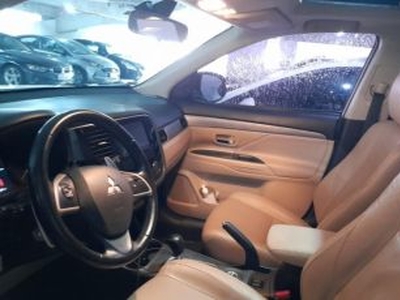 Mitsubishi Outlander GT 4WD 3.0 V6 (Aut)