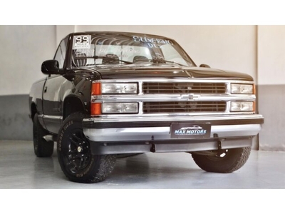 Chevrolet Silverado Pick Up DLX 4.1 1999