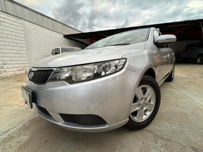 Kia Cerato EX 1.6 16V E.221 2013