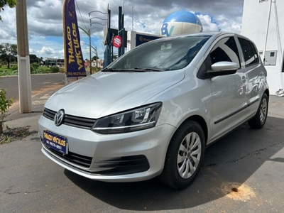 Volkswagen Fox Trendline 1.0 TEC (Flex) 2015