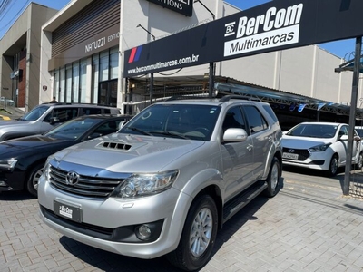 Toyota SW4 SRV 3.0 TDI 4X4 (5 Lugares) 2012