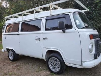 VOLKSWAGEN KOMBI