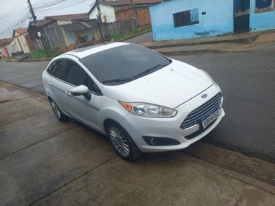 Ford New Fiesta Sedan 1.6 Titanium PowerShift Plus (Flex) 2015