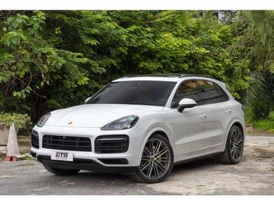 Porsche Cayenne 3.0 V6 E-HYBRID AWD TIPTRONIC S