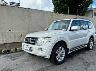 MITSUBISHI PAJERO FULL 2013