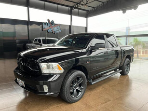 RAM Ram 1500 Classic Laramie Night Ed. 5.7 4x4 Aut.