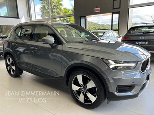 Volvo XC40 T-5 MOMENTUM 2.0 252cv AWD