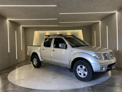 Nissan Frontier Le Cd 4x4-mt 2.5 Tb-ic
